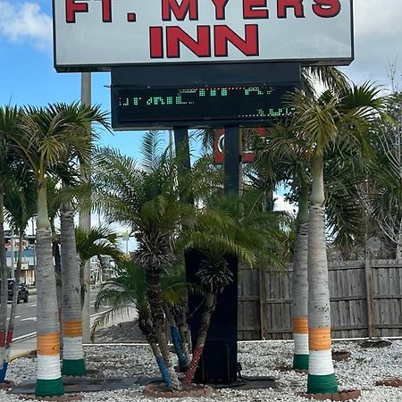 Fort Myers Inn Bagian luar foto