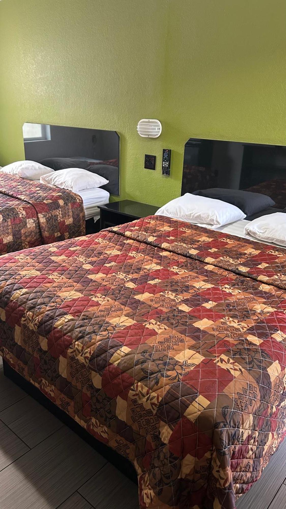 Fort Myers Inn Bagian luar foto