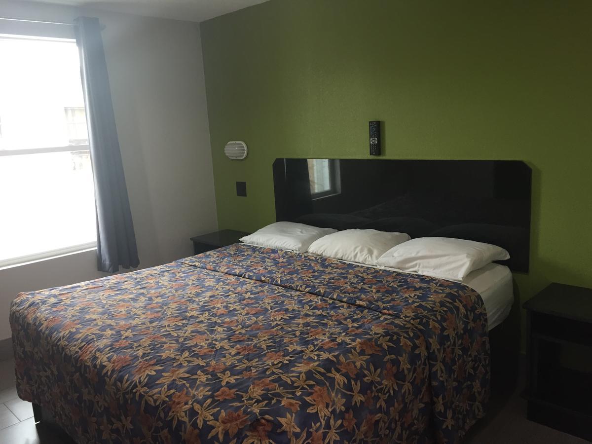 Fort Myers Inn Bagian luar foto