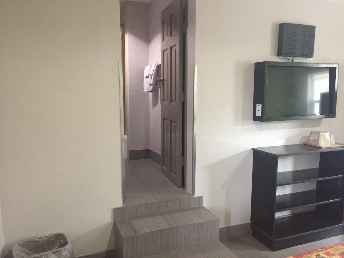 Fort Myers Inn Bagian luar foto