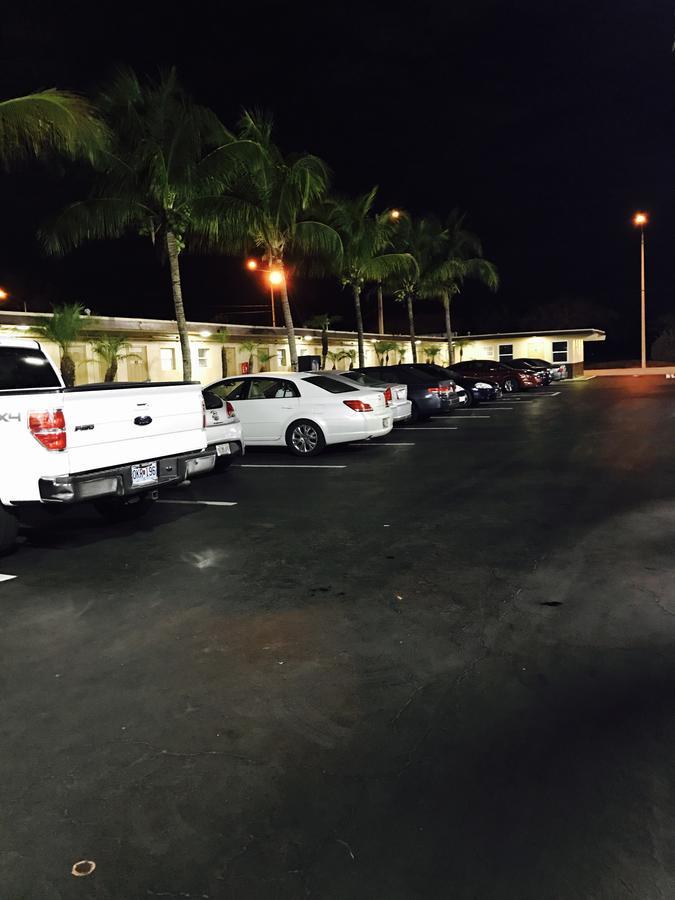 Fort Myers Inn Bagian luar foto