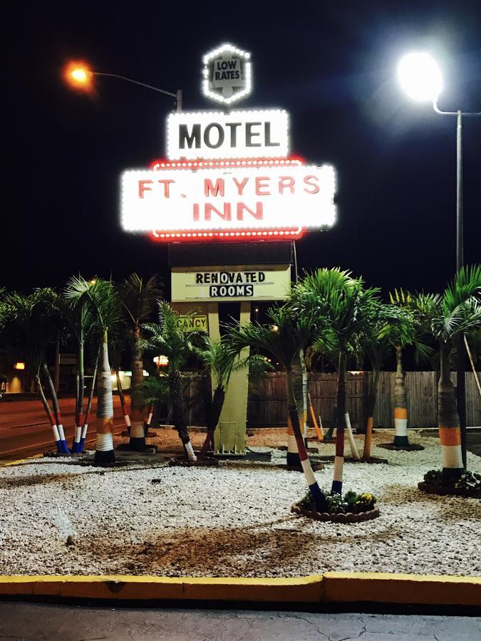 Fort Myers Inn Bagian luar foto