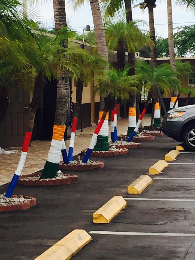 Fort Myers Inn Bagian luar foto